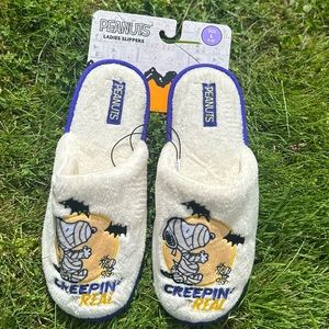 Peanuts Ladies Slippers ‘Creepint It Real’